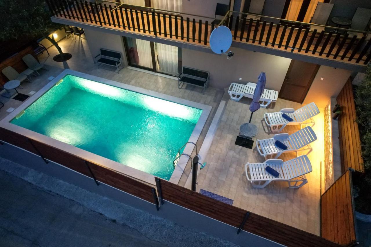 Pool Apartments Julia 자다르 외부 사진
